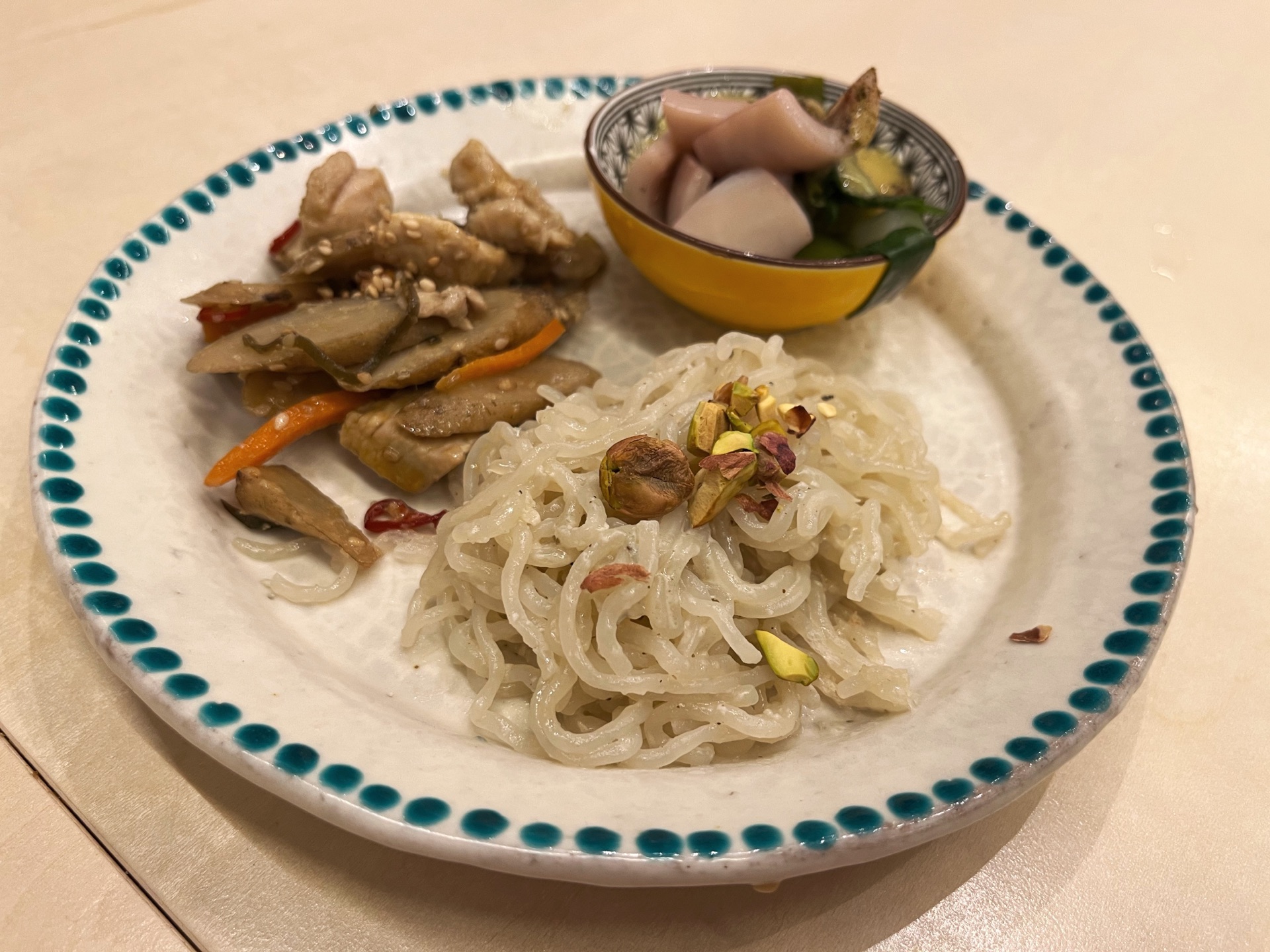 斬新な中にも京都らしさをちゃんと感じるおばんざいが魅力 カワラマチst ソーヤ 清水五条 ちびっこ酒場放浪記 関西