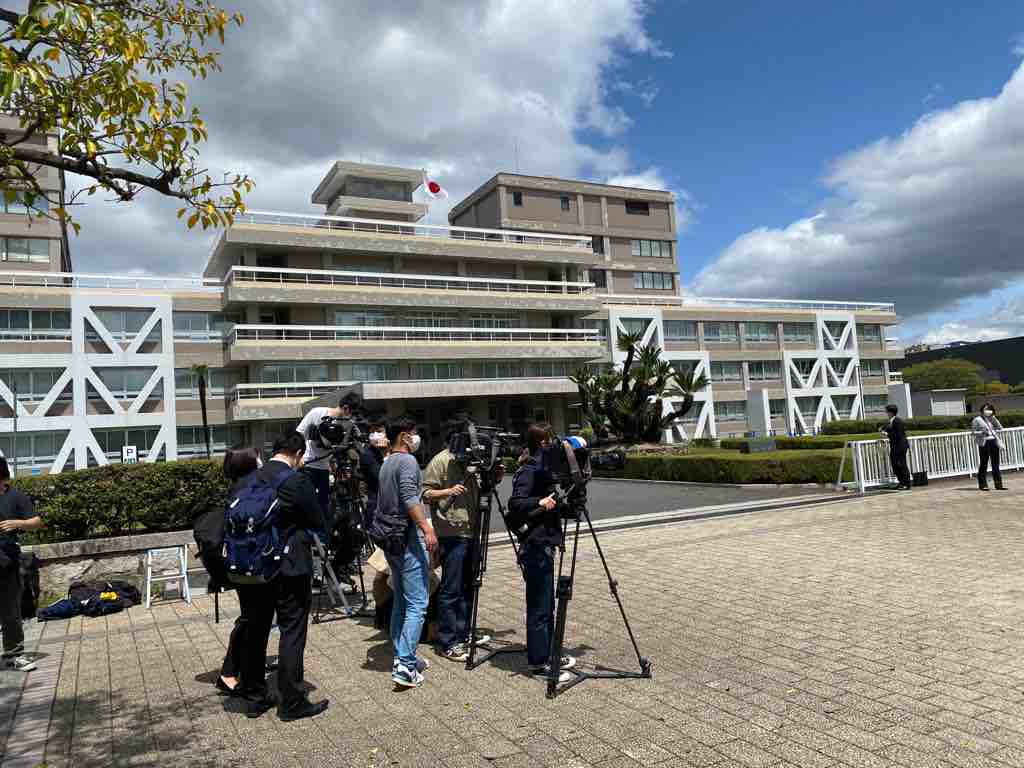 百日裁判初公判 立道被告 認否留保 と河井夫妻 大阪ヤメ検弁護士との関係 いまにしのりゆき 商売繁盛でささもって来い