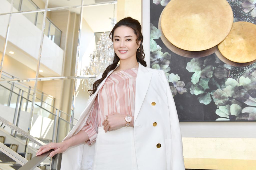 画像 観月ありさ 43歳 最近変化が と話題 年齢を重ねてもスタイルの良さは抜群 美しい 一世を風靡した女優は 今とれニュース速報 画像 観月ありさ 43歳 最近変化が と話題 年齢を重ねてもスタイルの良さは抜群 美しい 一世を風靡した女優は 今とれニュース速報