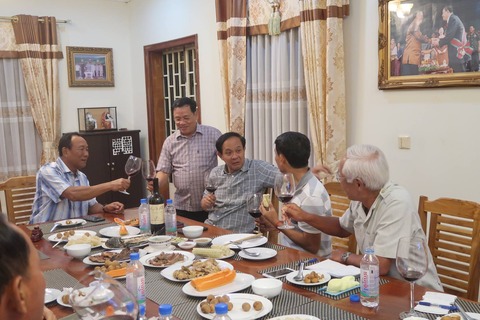 38405314_1885525528152544_2753131365959467008_o