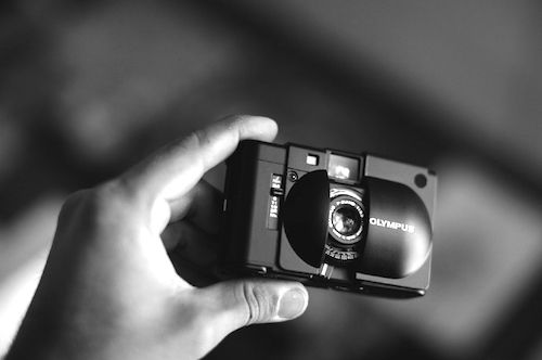 0710：幸せは白いTシャツ 片岡義男 1983年/9月発刊 : 200万画素の記憶