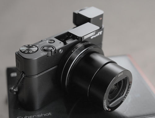 0710：幸せは白いTシャツ 片岡義男 1983年/9月発刊 : 200万画素の記憶