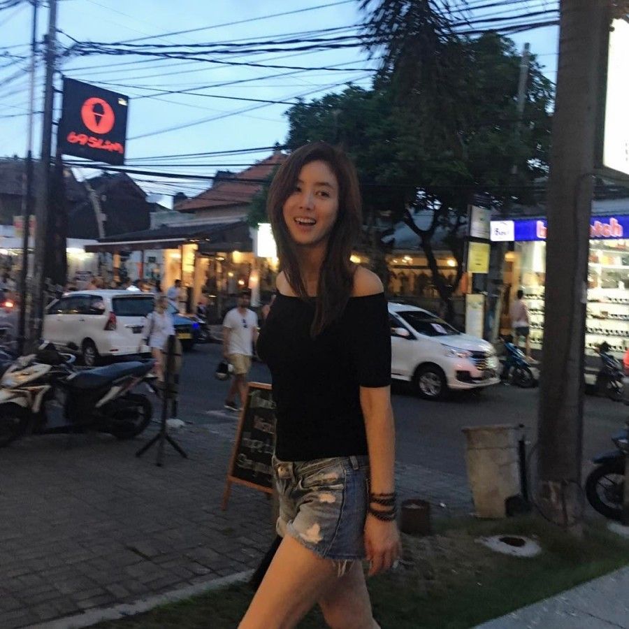 50歳とは思えない美しさ容姿に韓国人がびっくり ハングル千字文 50歳とは思えない美しさ容姿に韓国人がびっくり ハングル千字文