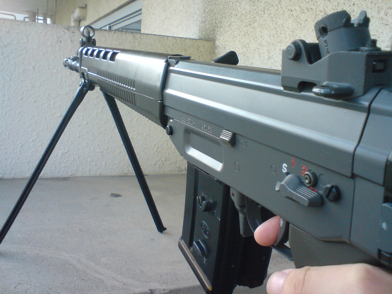 東京マルイ SIG SG550 : 帝国軍前線指揮官Bの戦闘区域