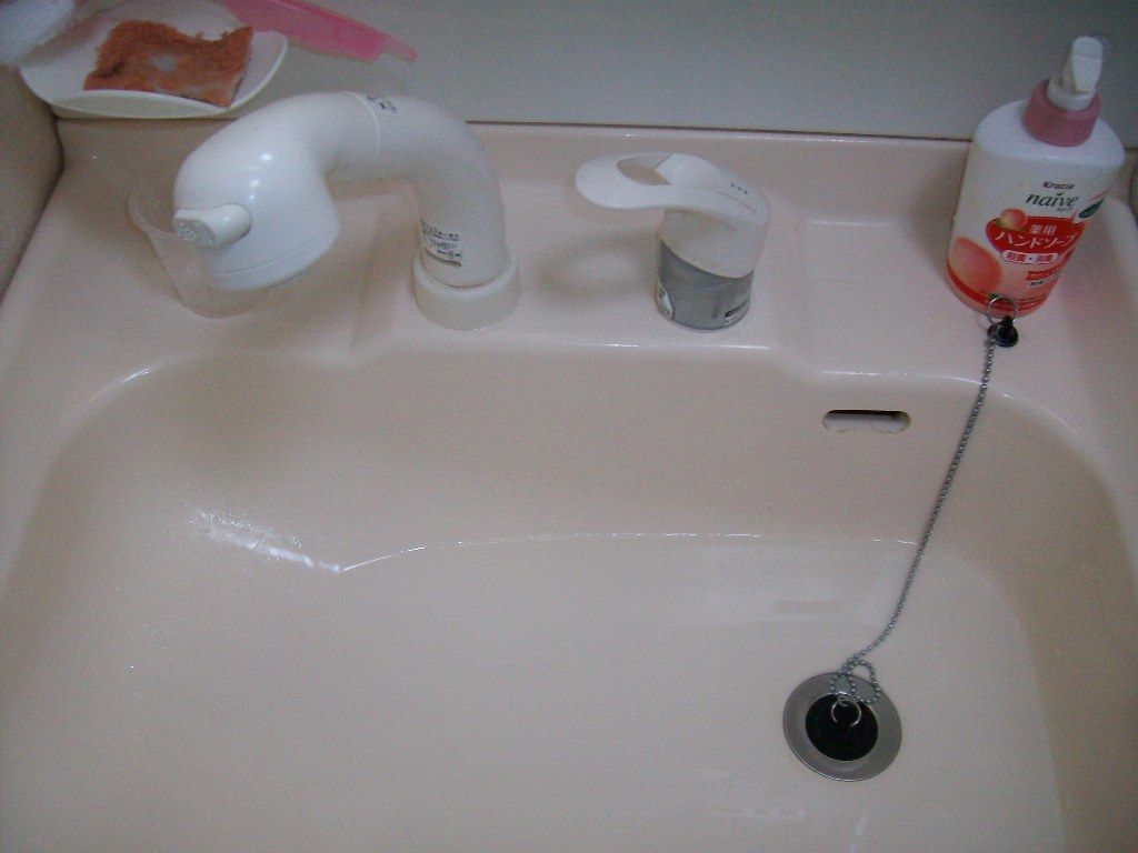 トステム製洗面台の蛇口 Kvk製シングルレーバー がポタポタと止まらない 部品交換 長岡京市にあるリフォーム店長ブログ