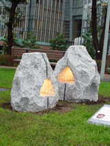 inadase110901.jpg