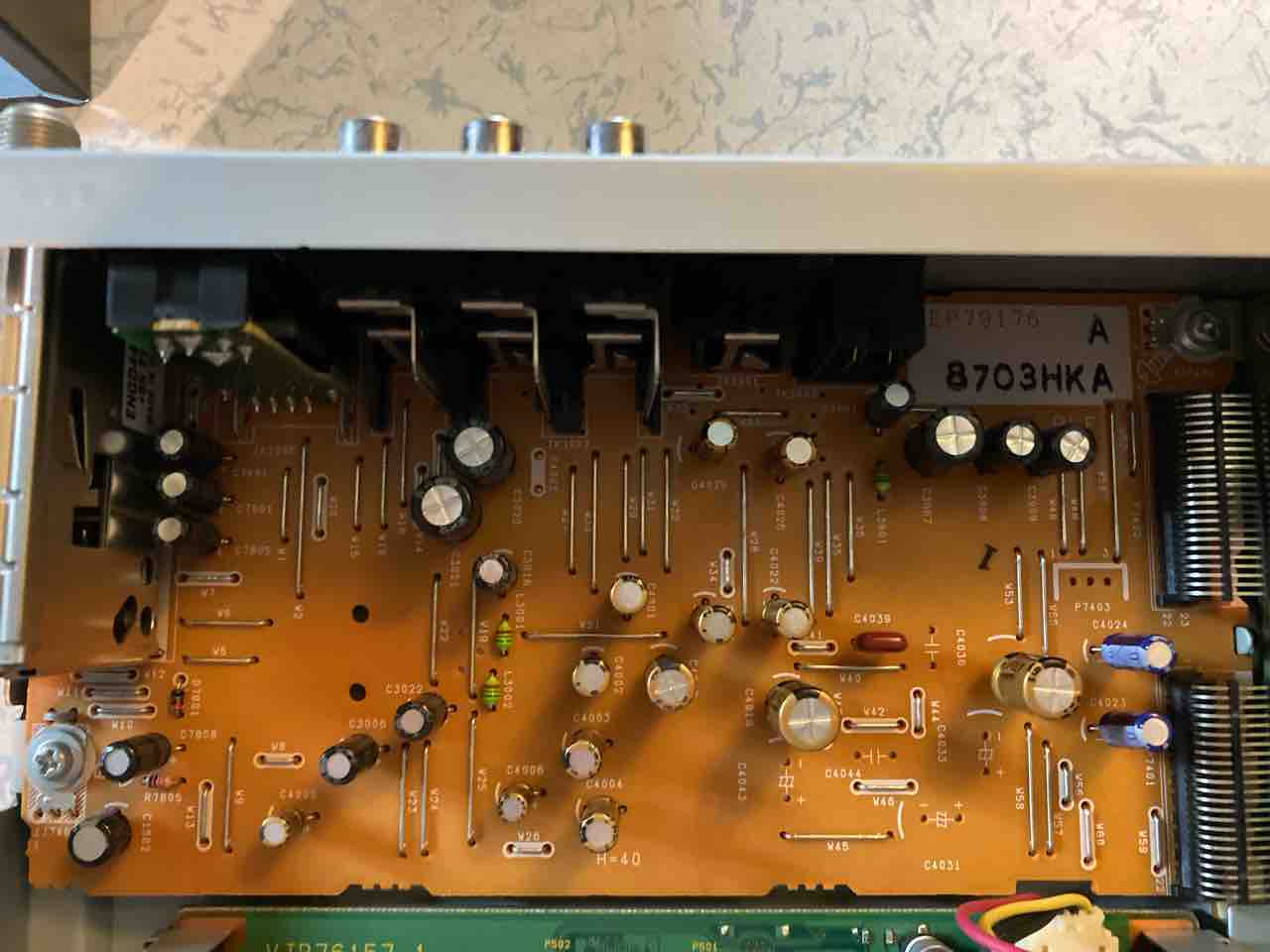 パナソニック ブルーレイレコーダー DMR-BW700の修理 ①