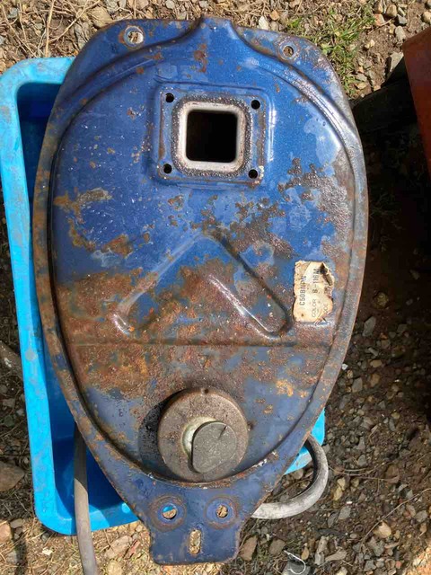 B6EC7B81-134D-4F98-9C44-1A3AC5A6F734