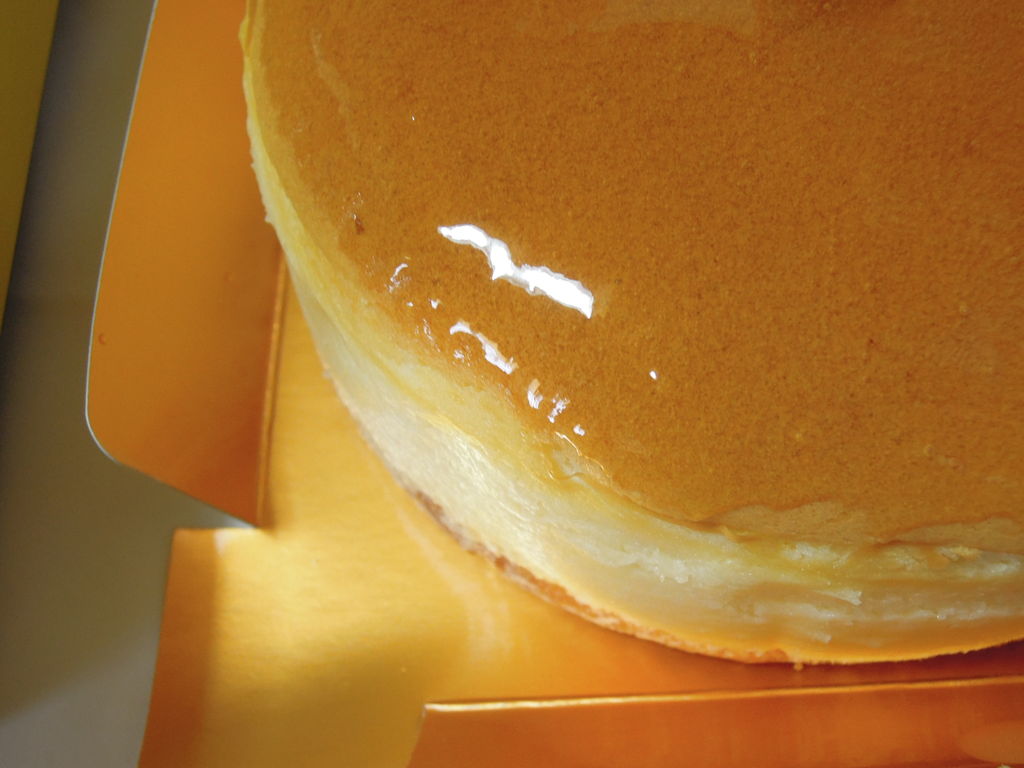 白十字のチーズケーキをいただいた イナカモノのイナカグラシ 白十字のチーズケーキをいただいた イナカモノのイナカグラシ