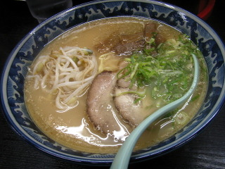 中洲　ラーメン　點心世界