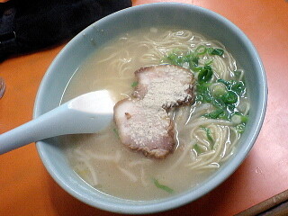 福岡　ラーメン　李華