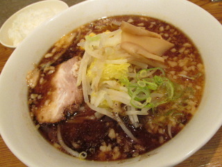 福岡　味噌らーめん　けごんらーめん