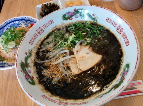 福岡　糸島　ラーメン　浜ちゃんぽん　黒