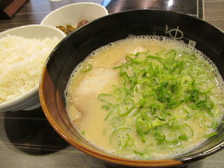 糸島　前原　福岡　ラーメン　ゆうゆう