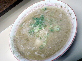 福岡　ラーメン　薬院　やくいん　はっちゃん