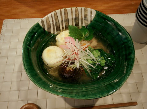 福岡　中洲　西中洲　メンラボ　博多雑煮　ラーメン