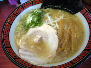 熊本　ラーメン　大金星