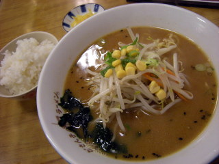 福岡　ラーメン　味噌　どさん子
