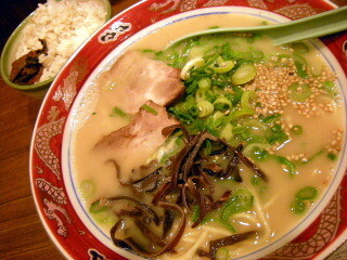 福岡　博多駅　デイトス　二葉亭　ラーメン