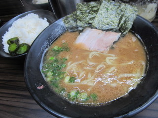 七隈　ラーメン　無邪気