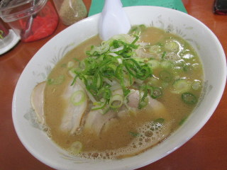 早良区役所　ラーメン　ももち家