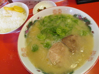 福岡　ラーメン　はじめ　西新