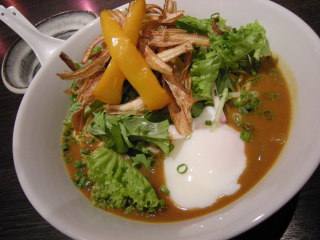 福岡　カレーラーメン　渡辺通り　博多屋