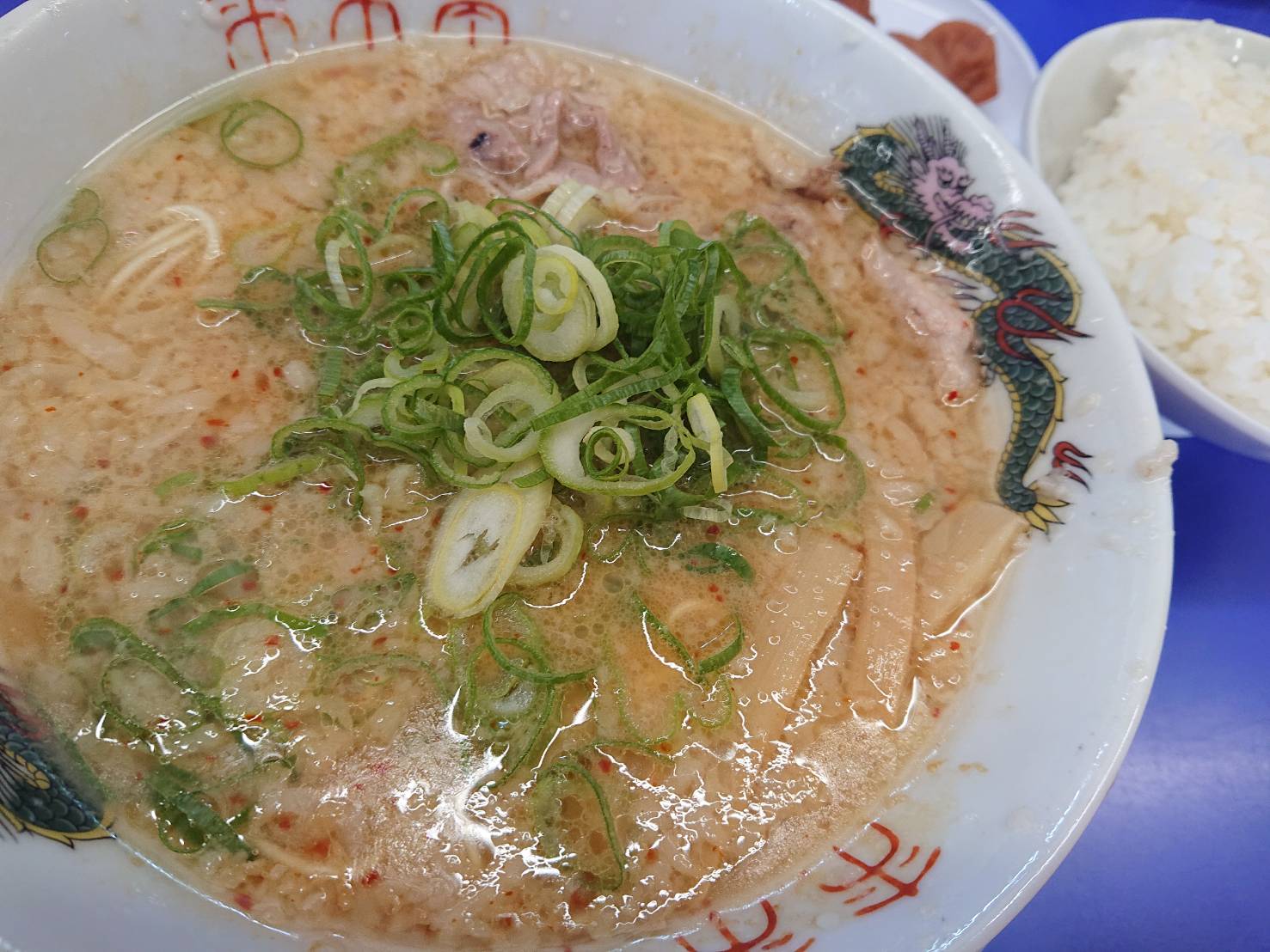 福岡　ラーメン　来来亭