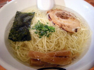 福岡　博多　中洲　塩ラーメン　まるきゅう