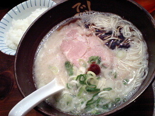 福岡　博多　でびっと　ラーメン