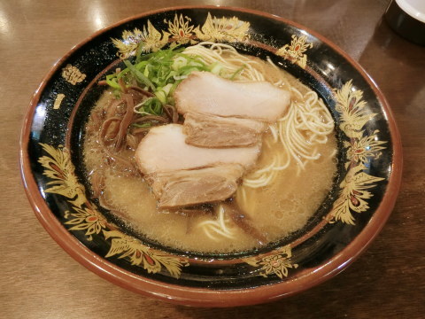 福岡　ラーメン　博多　ヨドバシ　一竜