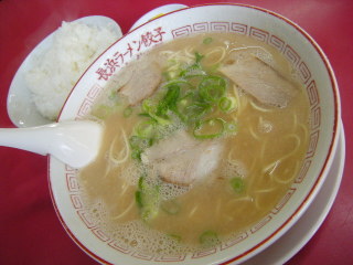 福岡　城南　堤　ラーメン　長浜御殿