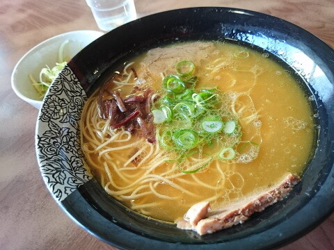 福岡　ラーメン　横綱ラーメン　西区　福重
