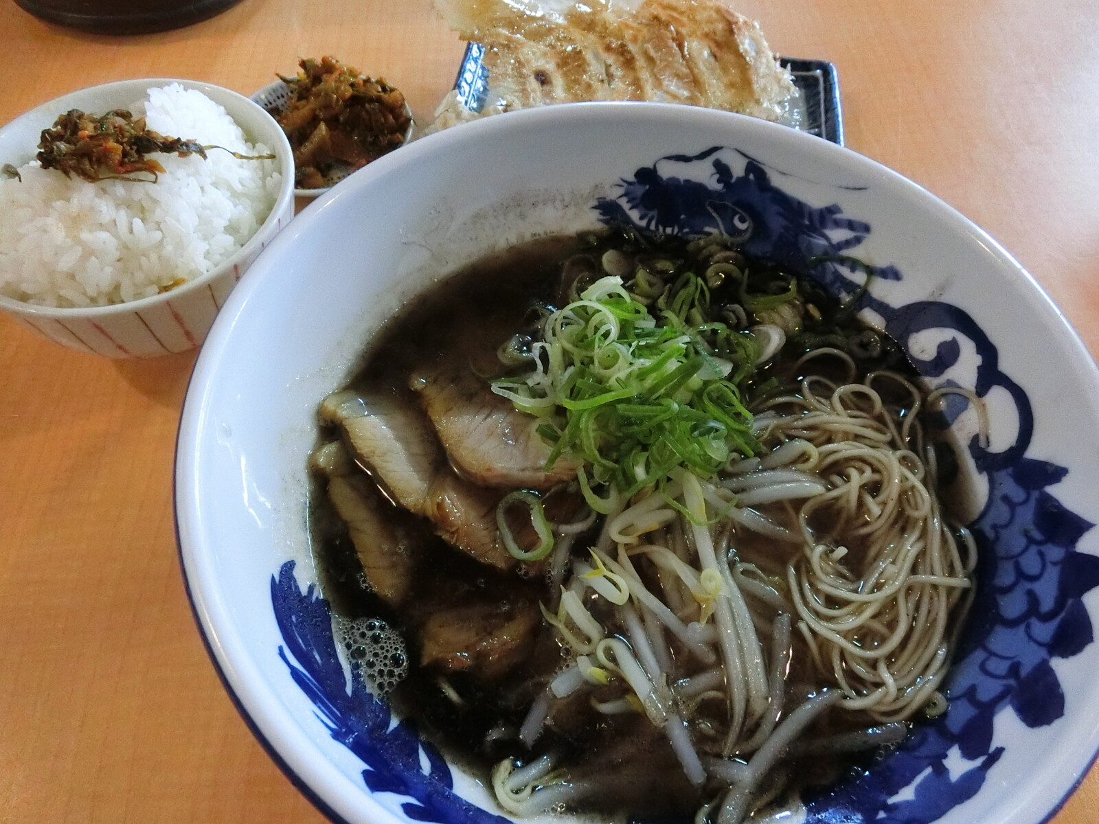 福岡　ラーメン　壱岐　西谷家