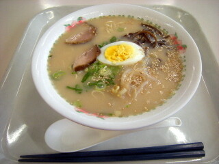 福岡自動車運転免許試験場　ラーメン　免許更新