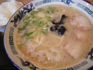 那珂川町　ラーメン　蓮　福岡