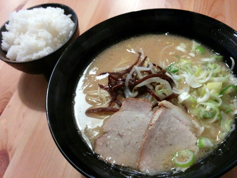 城南区　福岡　ラーメン　花道　高田住宅
