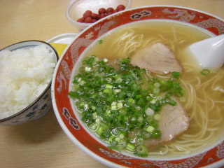 春日　ラーメン　天広軒