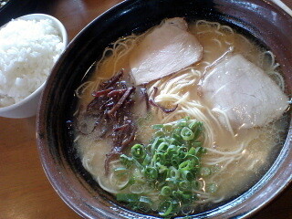 福津　太郎丸　楽亭　ラーメン