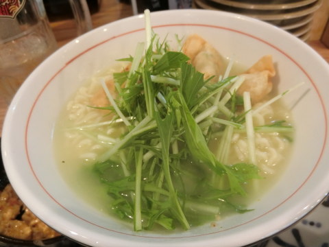 大阪　梅田　ラーメン　山和屋
