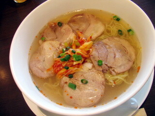 香港厨房　塩スープそば