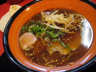 福岡　博多　早良区　西新　ラーメン　新月