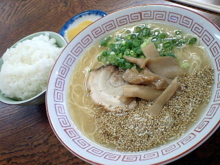 福岡　ラーメン　べーやん