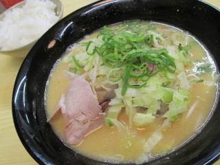 福岡　西新　味噌らーめん　はかたや