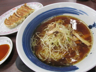 福岡　早良区　ラーメン　王将