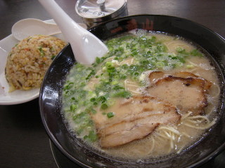 福岡　城南　一番山　ラーメン