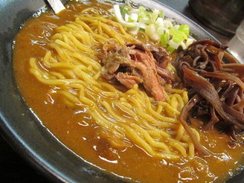 鳥栖　ラーメン　カレー　テールラーメン