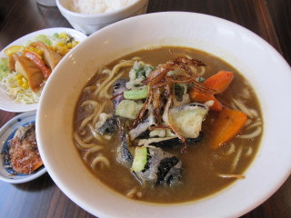 福岡　ラーメン　HKT48　カレーラーメン　村重杏奈