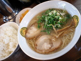 福岡　ラーメン　いっぷく