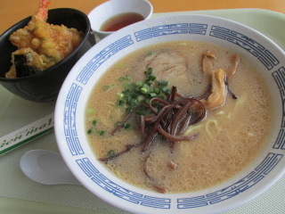 福岡　百道　ラーメン　独立行政法人国立病院機構九州医療センター